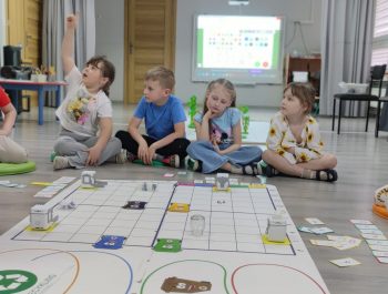 Dzień ziemi z wykorzystanie robotów edukacyjnych.