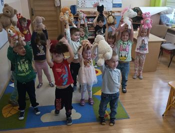 Święto Pluszowego Misia w grupie „Biedronki”