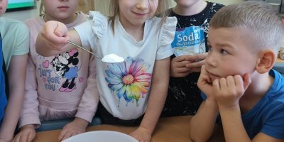 Zdrowe wypieki w grupie Wędrowniczków – muffinki bananowe