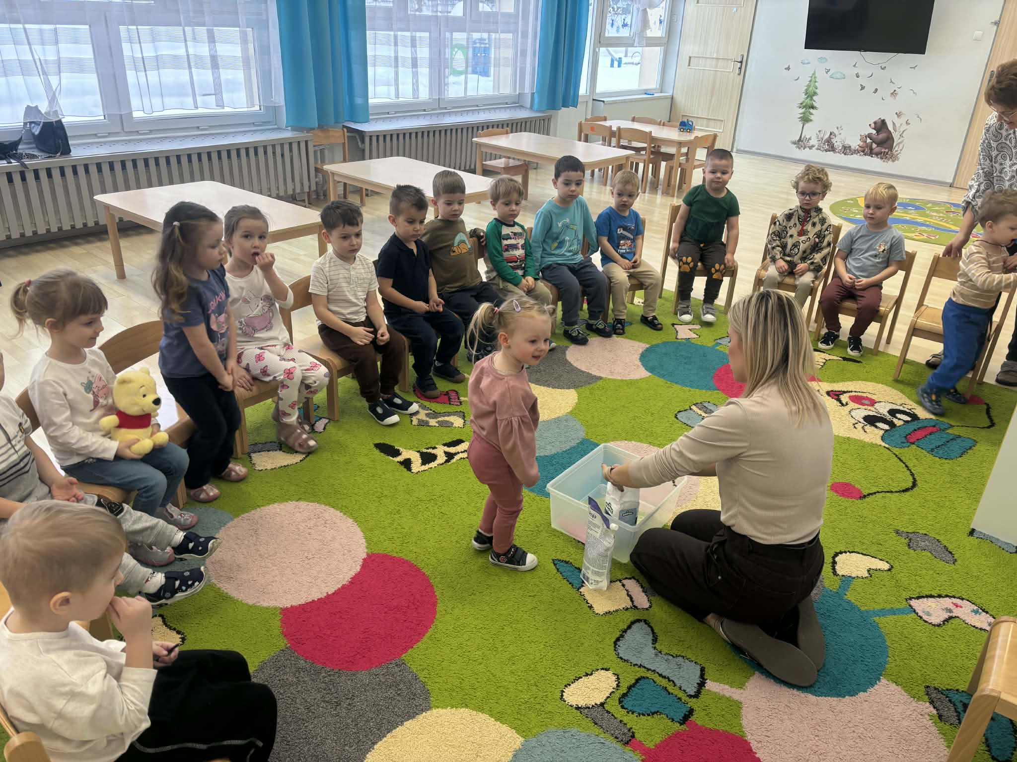 Sztuczny śnieg u maluchów