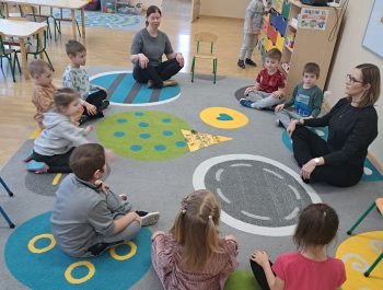 Pszczółki uczą się o zdrowym stylu życia