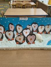 Motylki poznają „Lodową krainę”