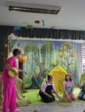 Dzień Przedszkolaka- nauczyciele dzieciom